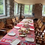 Rosi Peak Πανσιόν *