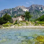 Rosi Peak Πανσιόν Βαλμπόνα