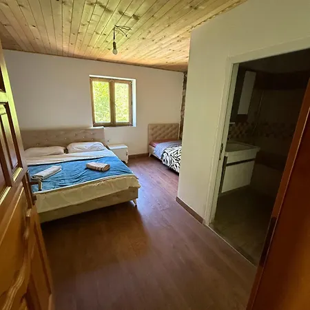 Rosi Peak Πανσιόν Βαλμπόνα