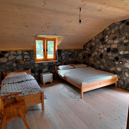 Rosi Peak Guest house