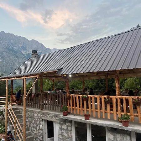 Rosi Peak Валбона