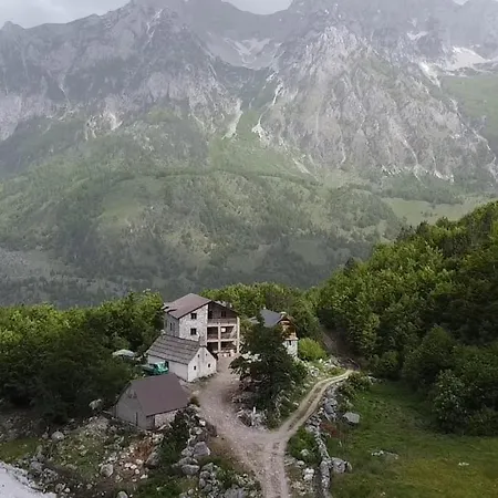 Rosi Peak Guest house *